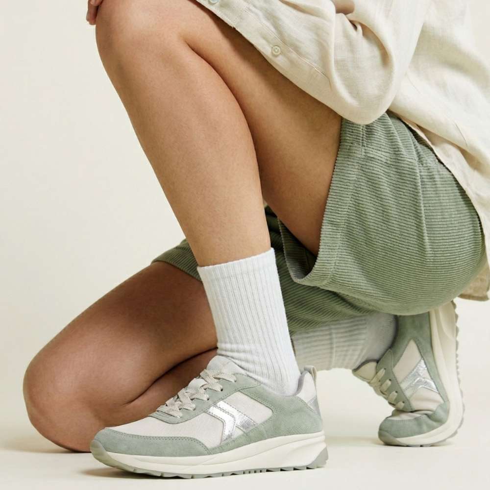 Shay Jogger Lace-Up Sneaker - White/Green